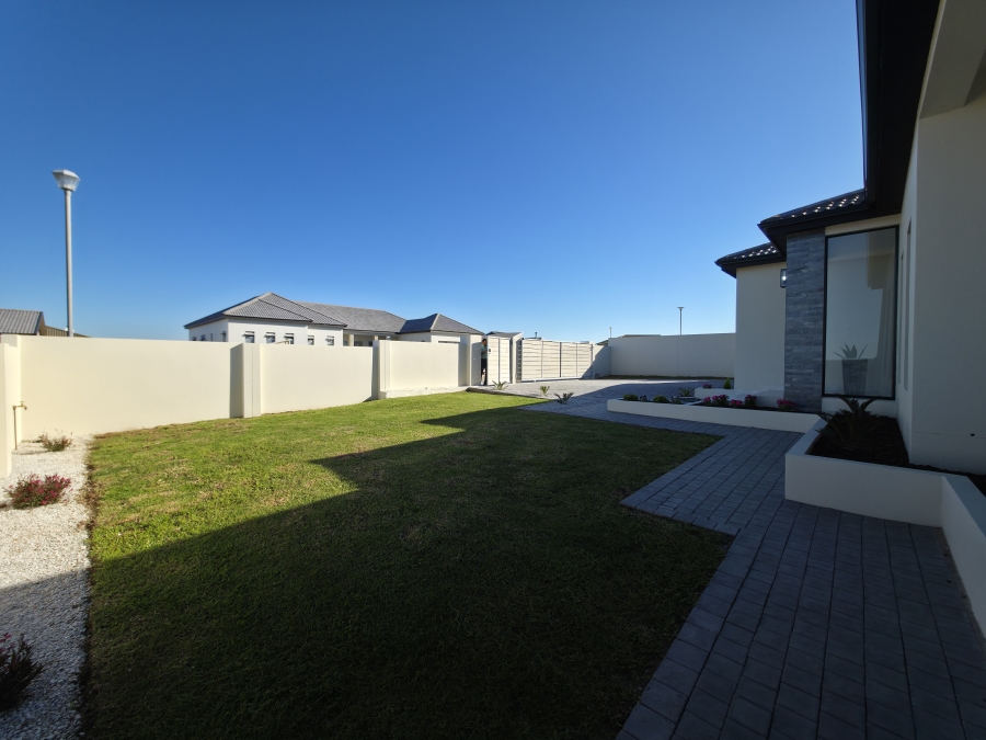 4 Bedroom Property for Sale in Fountains Estate Eastern Cape